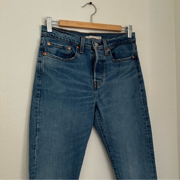 Levi’s Wedgie Icon Fit Jeans Medium Wash Size 27 Women’s Cotton Low Stretch Crop - Picture 4 of 12